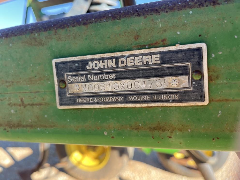 Image for 1990 John Deere 610