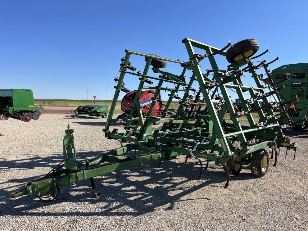 Image for 2003 John Deere 980