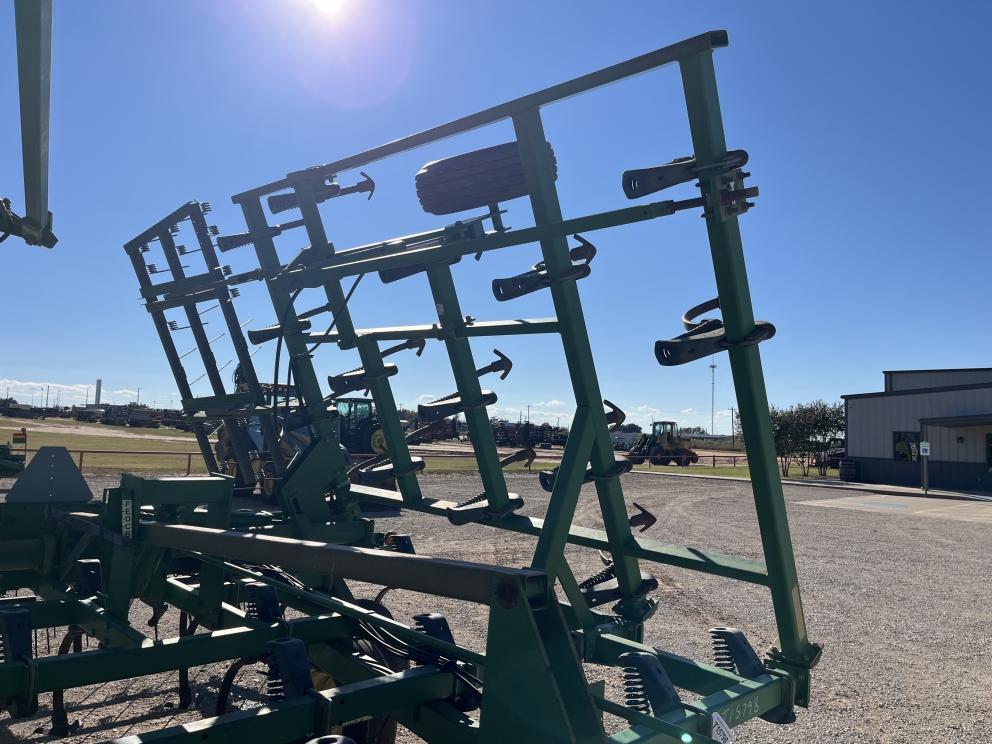 Image for 2003 John Deere 980