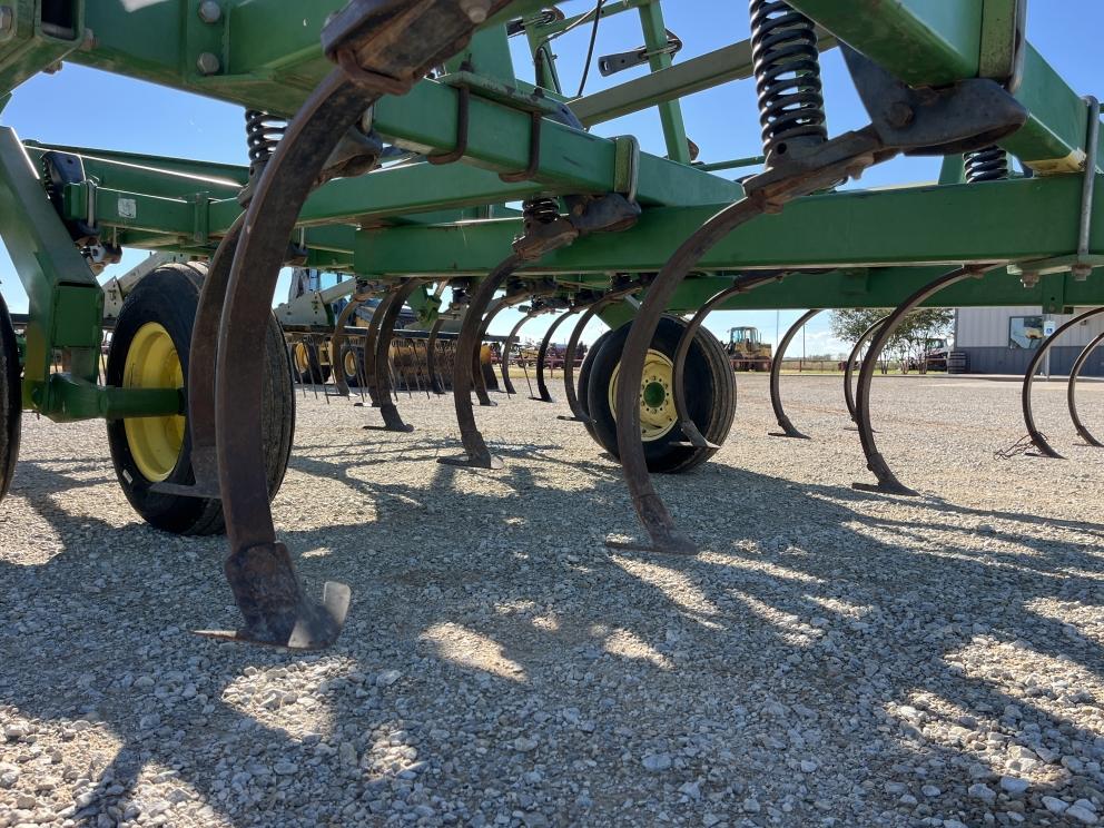 Image for 2003 John Deere 980