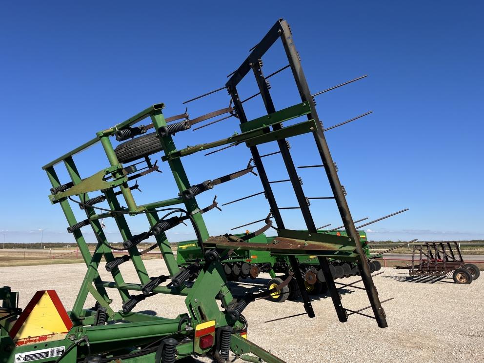 Image for 2003 John Deere 980