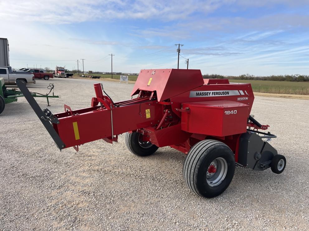 Image for 2017 Massey Ferguson 1840