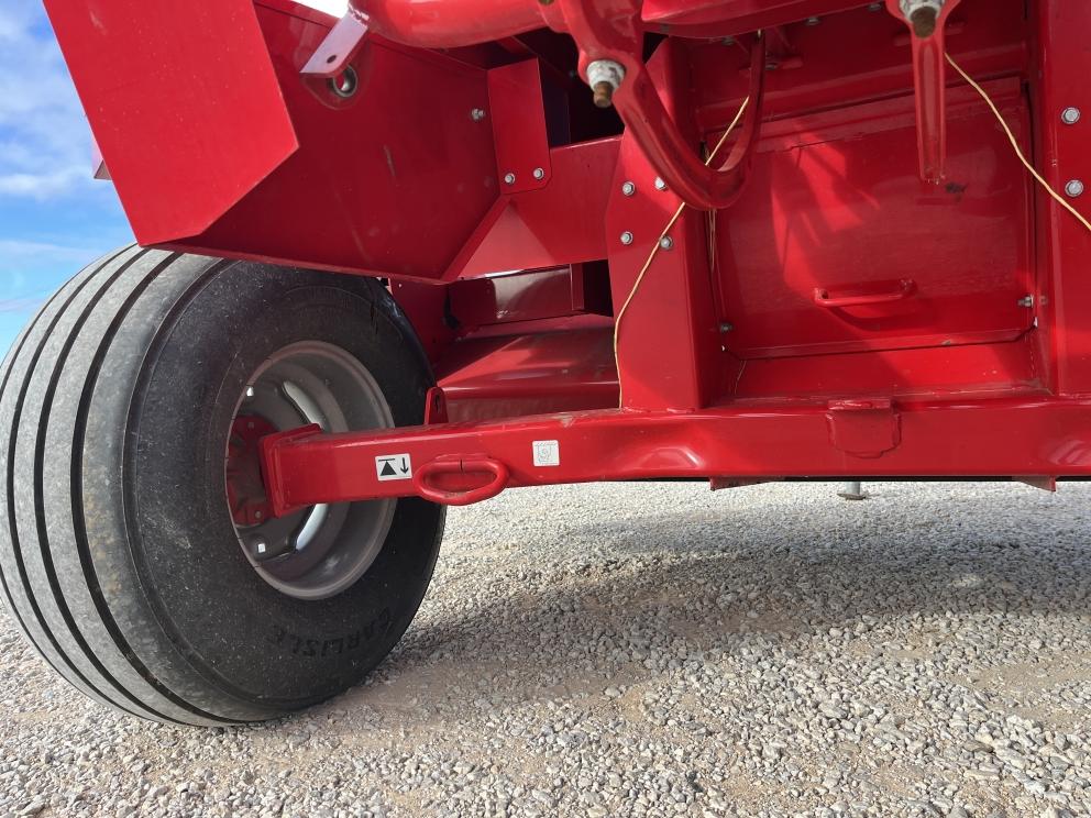 Image for 2017 Massey Ferguson 1840