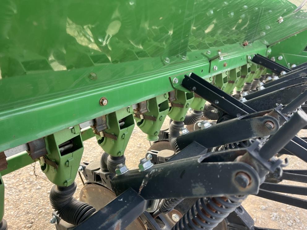 Image for 2016 John Deere BD1110