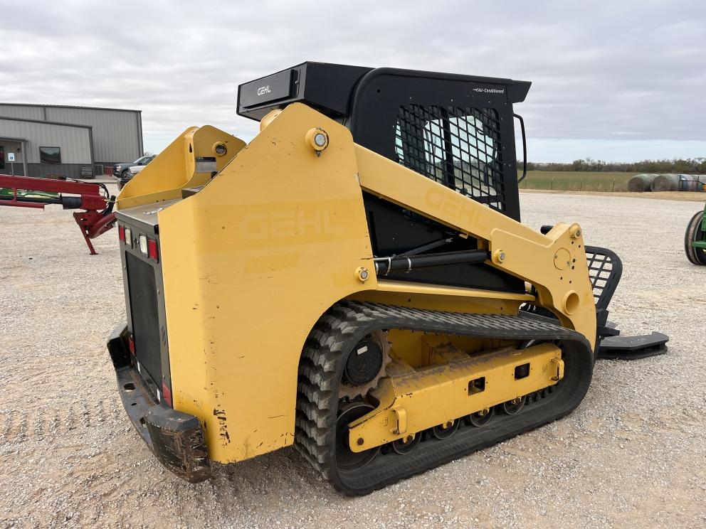 Image for 2021 Gehl RT215