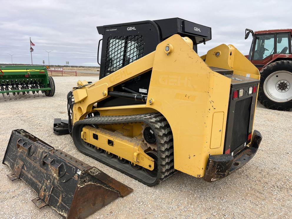 Image for 2021 Gehl RT215