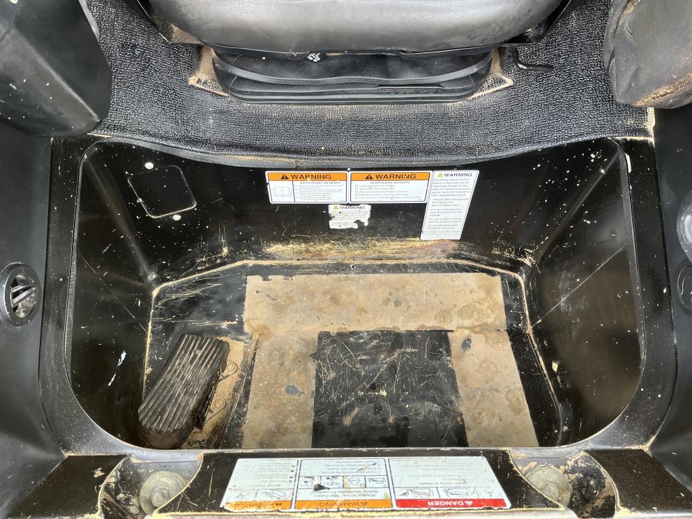 Image for 2021 Gehl RT215