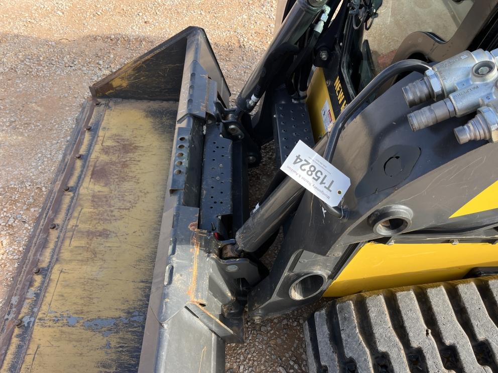 Image for 2016 New Holland C232