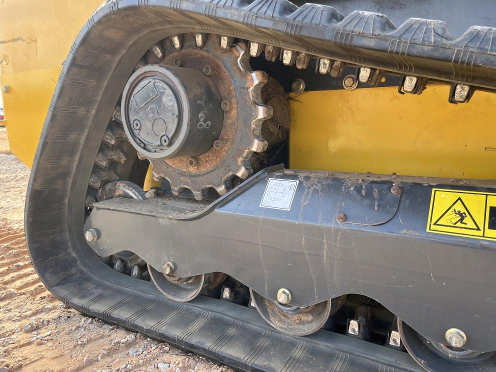 Image for 2016 New Holland C232