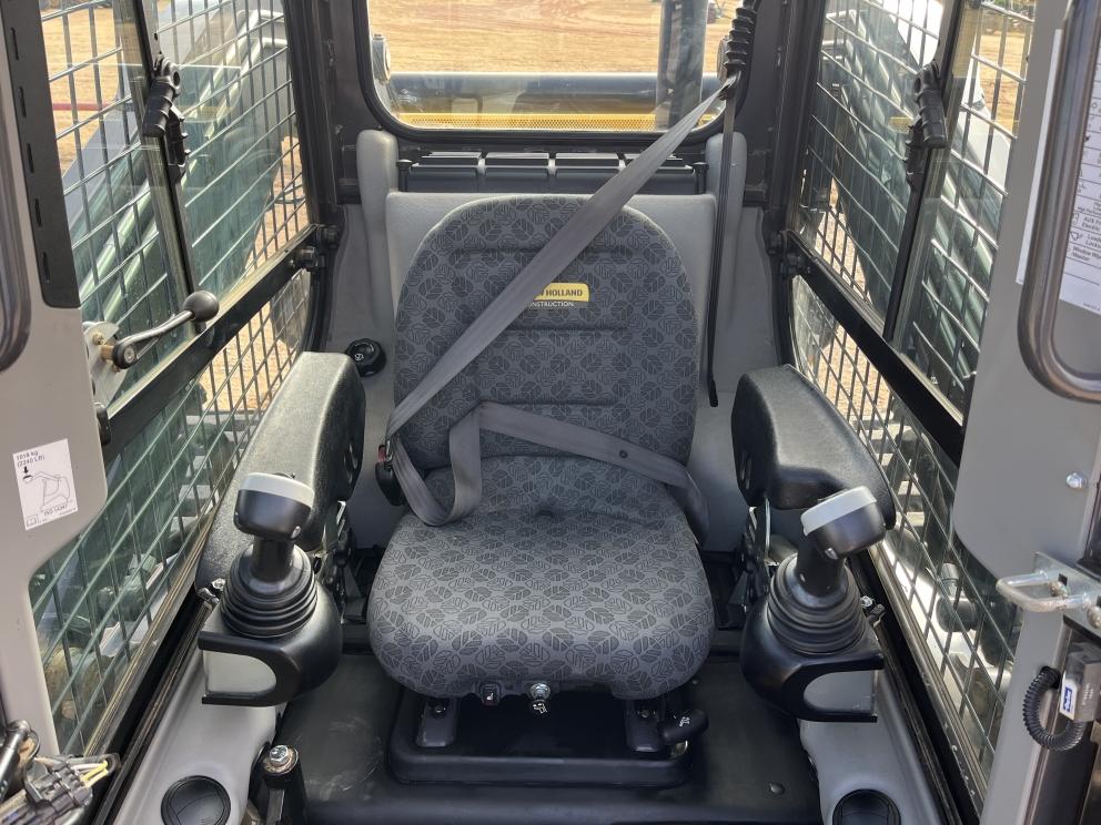 Image for 2016 New Holland C232