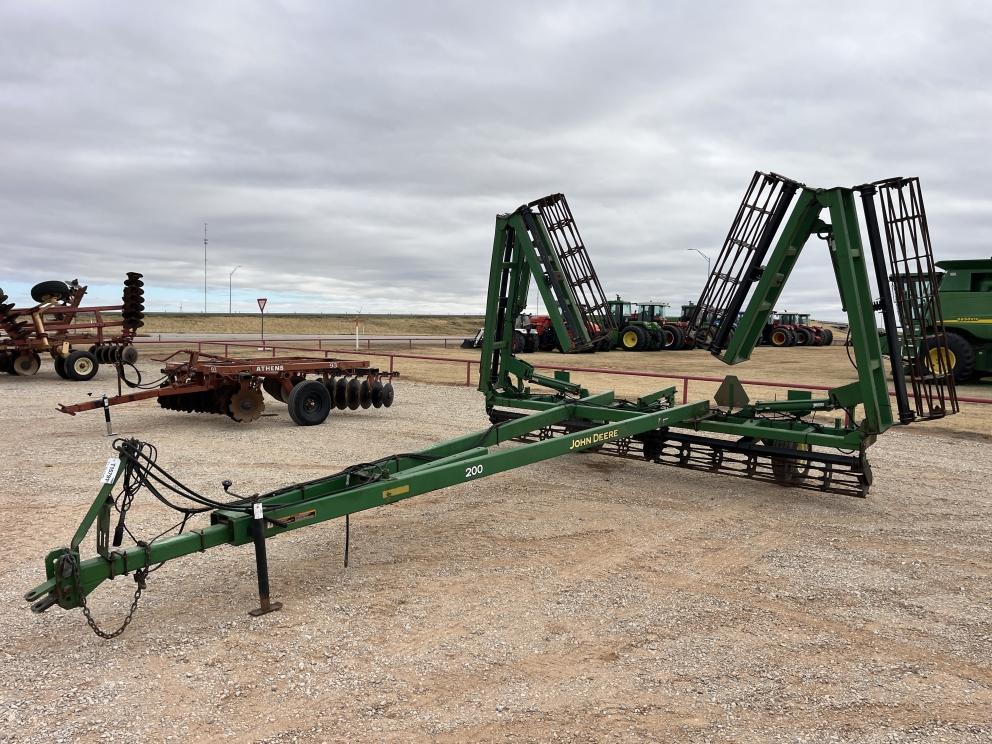 Image for 2002 John Deere 200