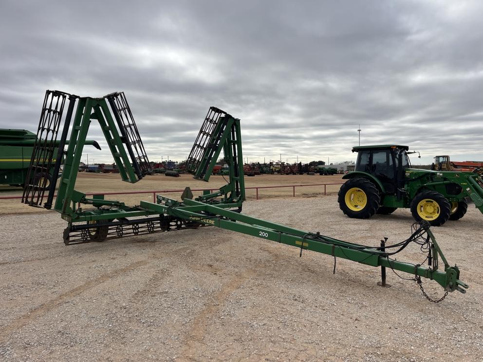 Image for 2002 John Deere 200