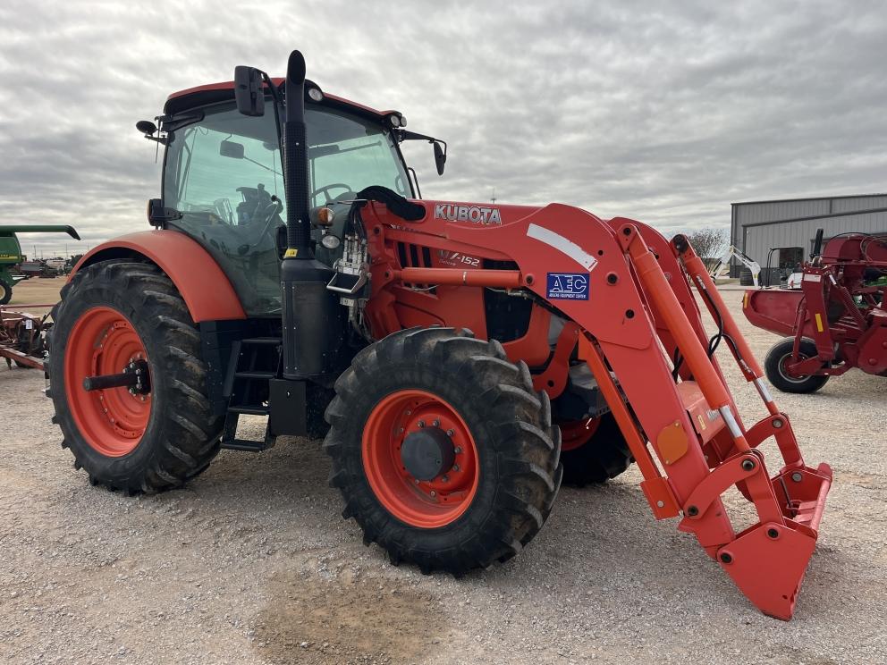 Image for 2019 Kubota M7-152 Deluxe