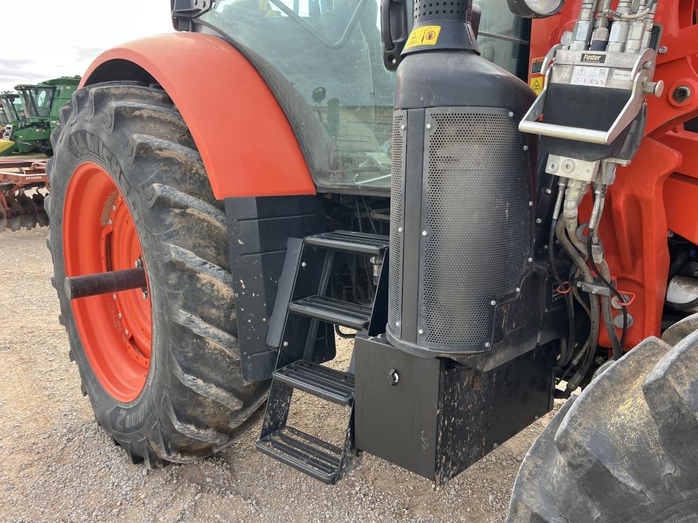 Image for 2019 Kubota M7-152 Deluxe