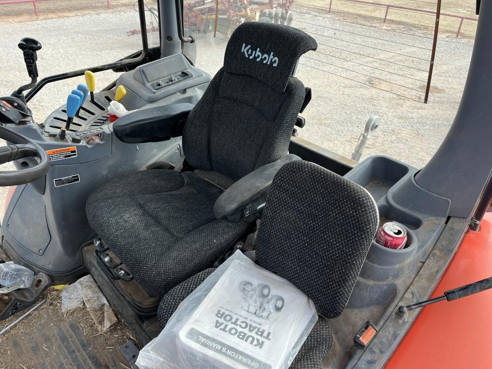 Image for 2019 Kubota M7-152 Deluxe