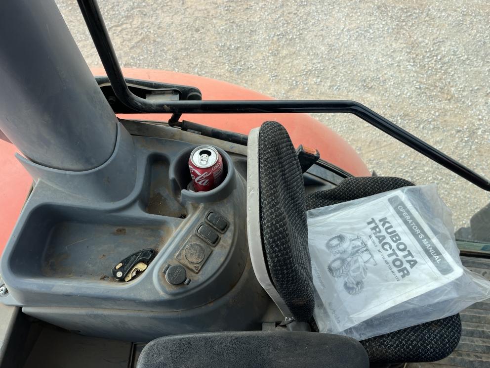 Image for 2019 Kubota M7-152 Deluxe