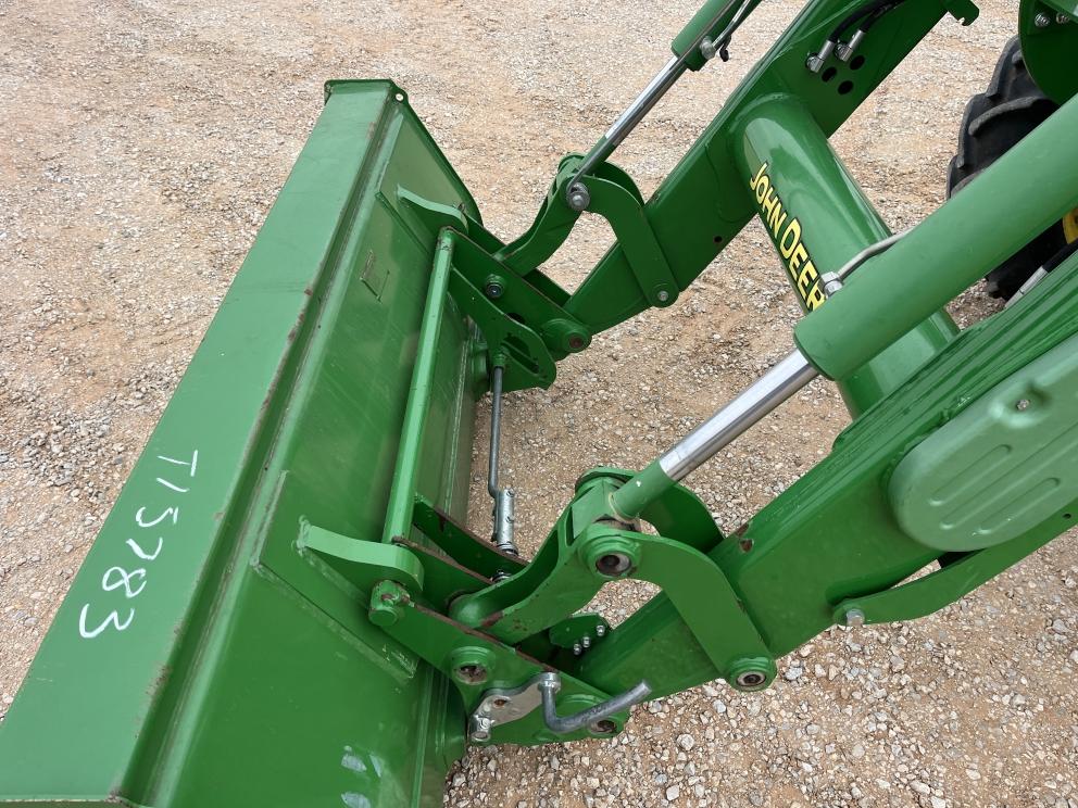 Image for 2015 John Deere 5100E