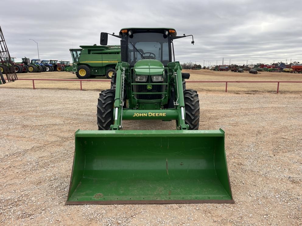 Image for 2015 John Deere 5100E