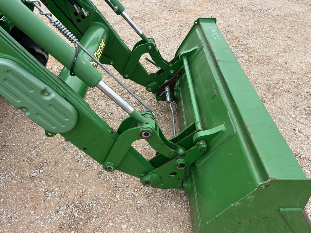 Image for 2015 John Deere 5100E