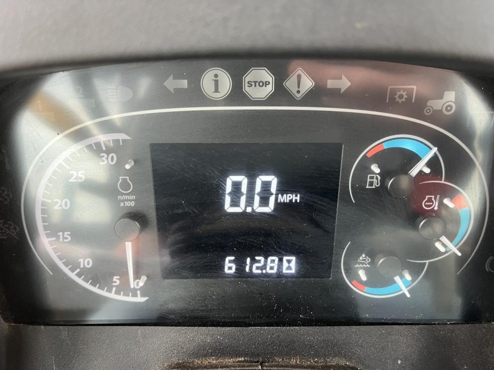 Image for 2015 John Deere 5100E