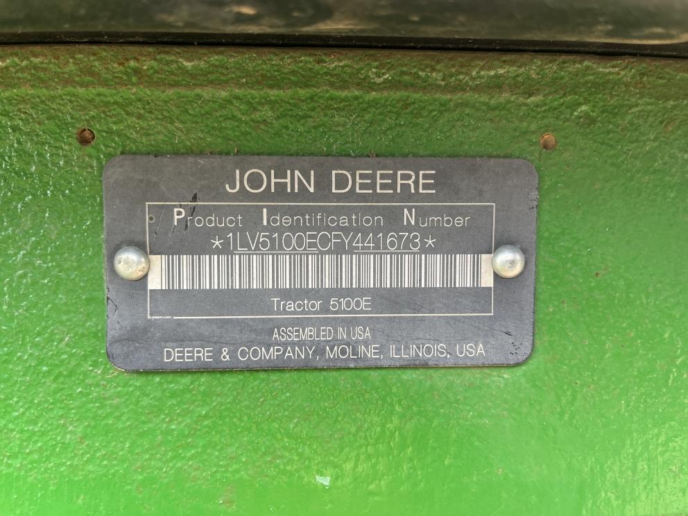 Image for 2015 John Deere 5100E