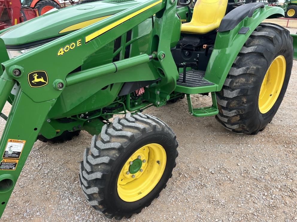 Image for 2019 John Deere 4066M