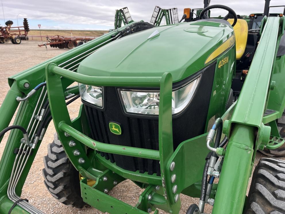 Image for 2019 John Deere 4066M
