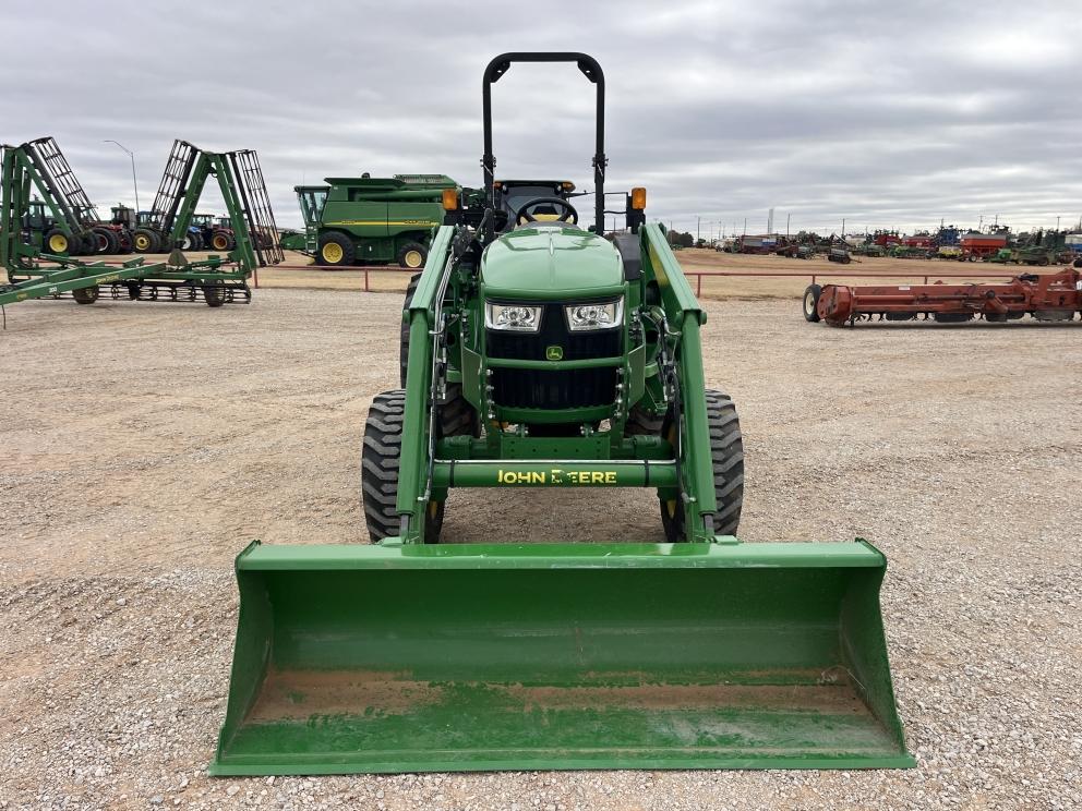 Image for 2019 John Deere 4066M