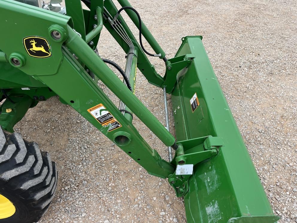 Image for 2019 John Deere 4066M