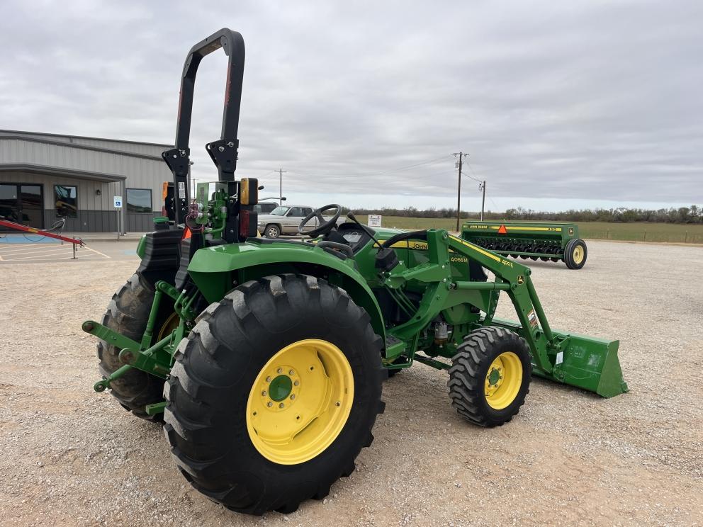 Image for 2019 John Deere 4066M