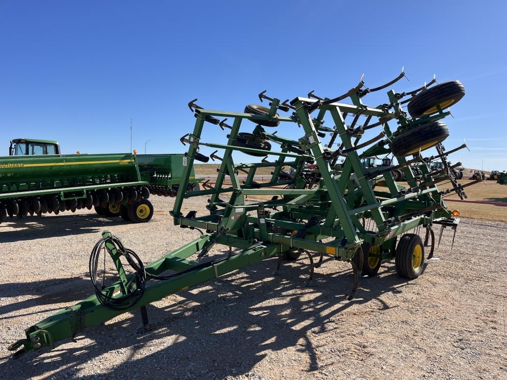 Image for 1999 John Deere 980