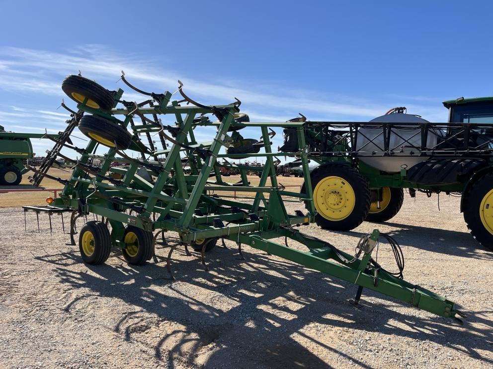 Image for 1999 John Deere 980