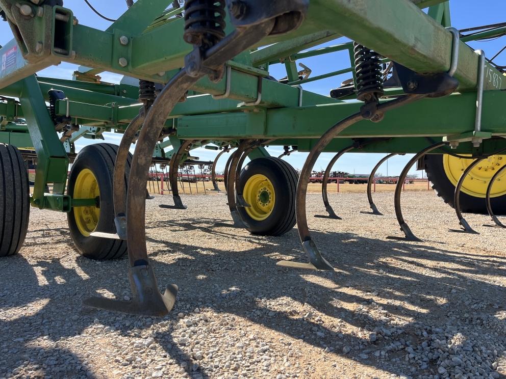 Image for 1999 John Deere 980