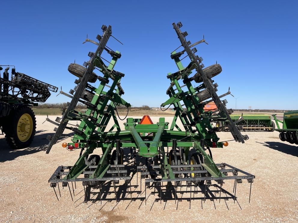 Image for 1999 John Deere 980