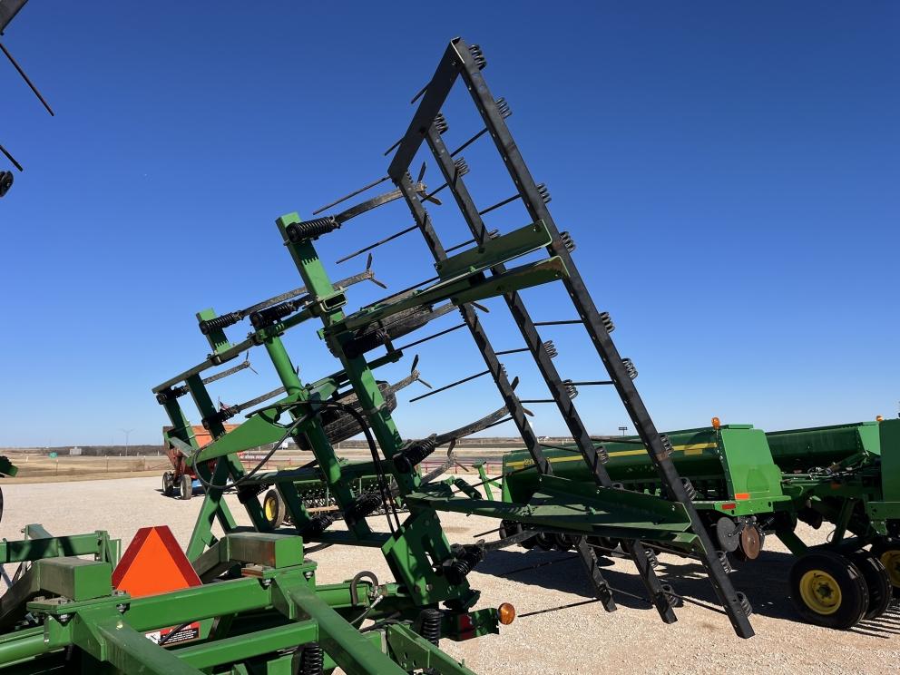 Image for 1999 John Deere 980