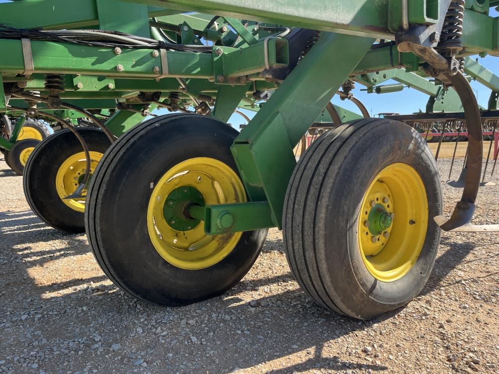 Image for 1999 John Deere 980