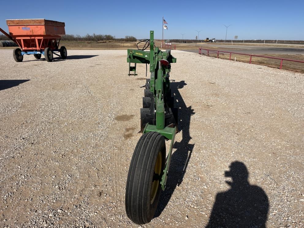 Image for 2018 John Deere 975