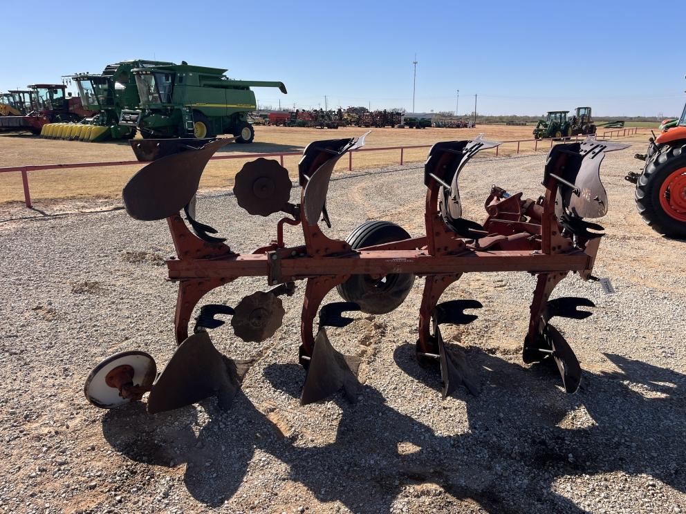 Image for INTERNATIONAL 642