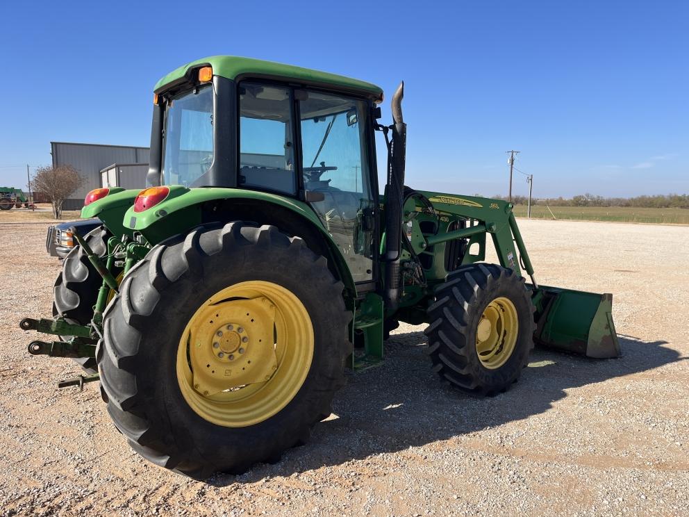 Image for 2010 John Deere 6430