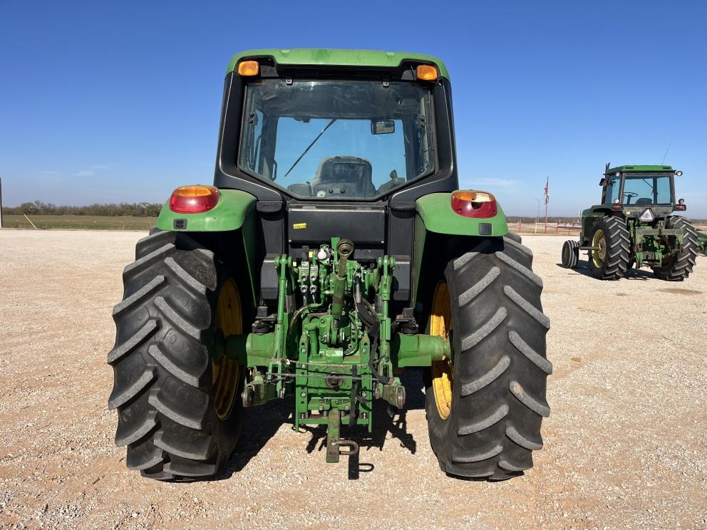 Image for 2010 John Deere 6430
