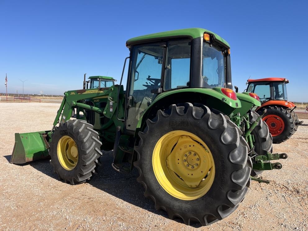 Image for 2010 John Deere 6430
