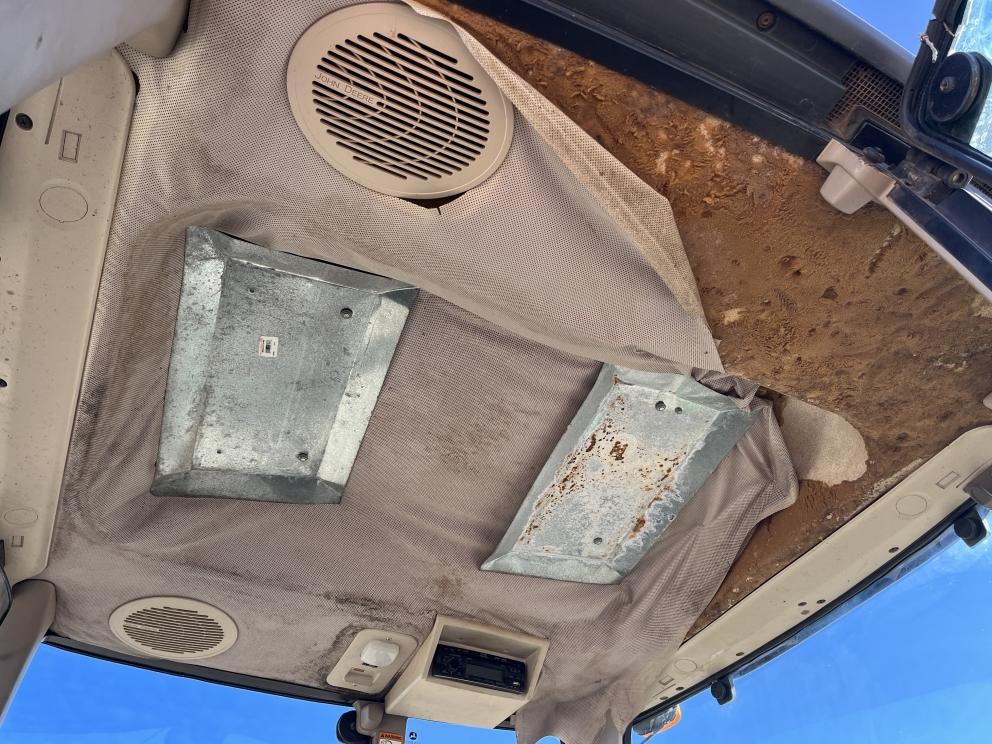 Image for 2010 John Deere 6430