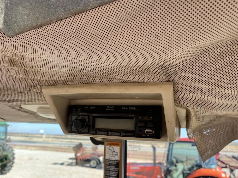 Image for 2010 John Deere 6430