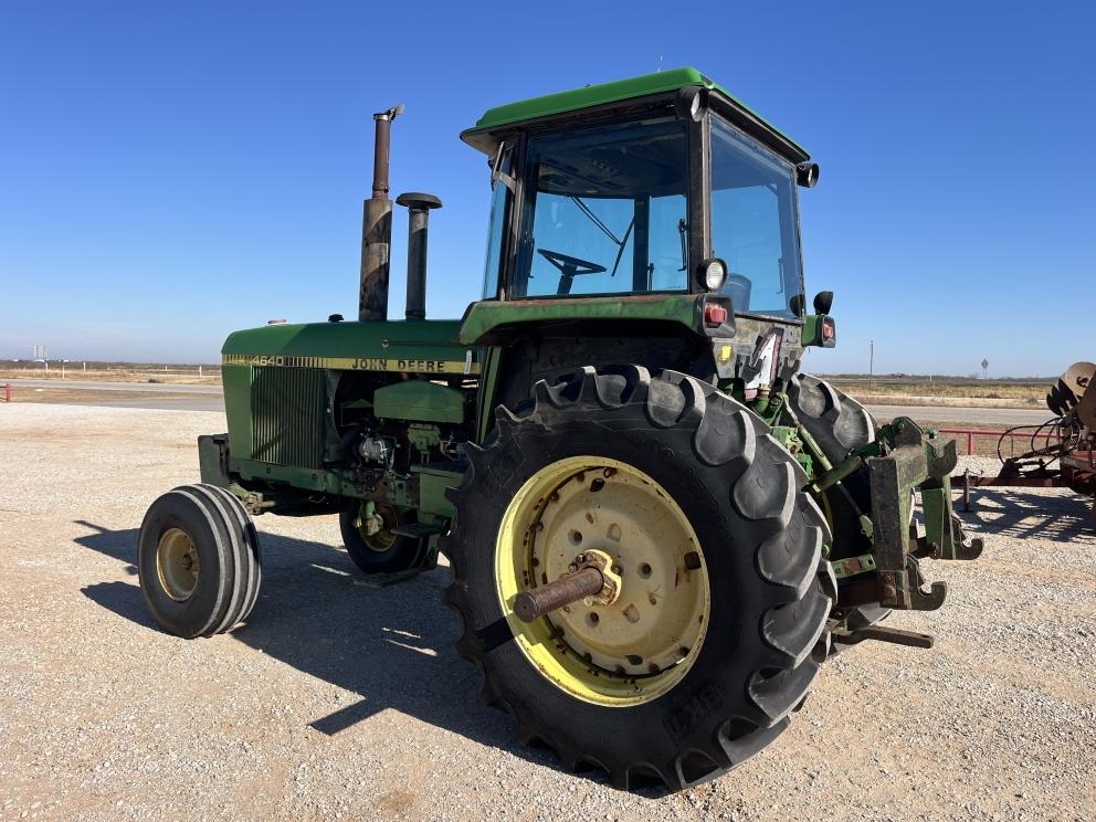 Image for 1979 John Deere 4640
