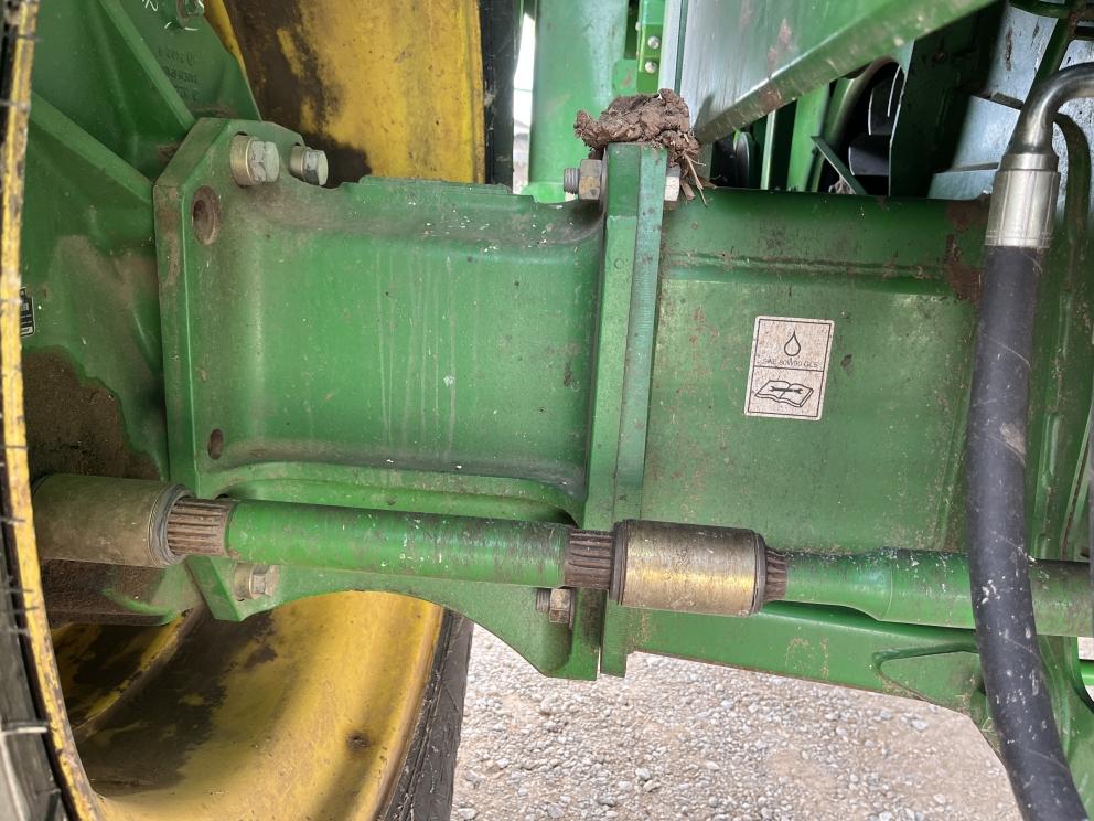 Image for 2013 John Deere S670