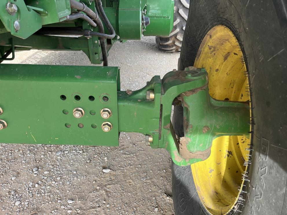 Image for 2013 John Deere S670