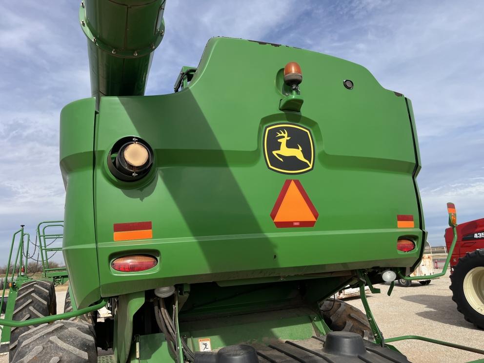 Image for 2013 John Deere S670