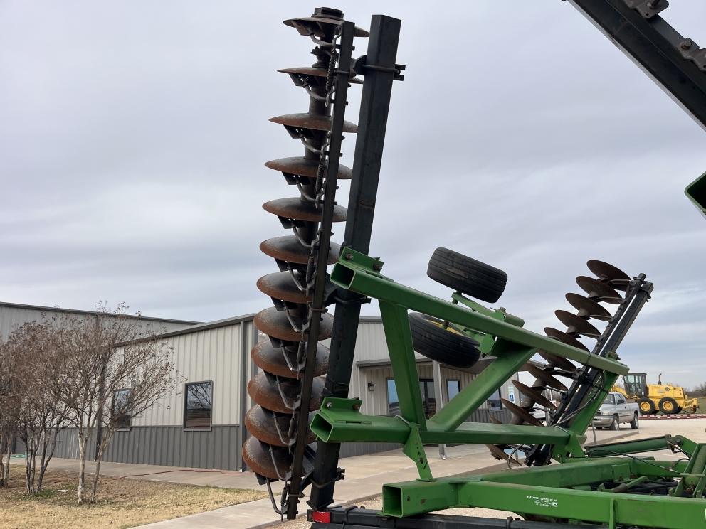 Image for 1990 John Deere 630