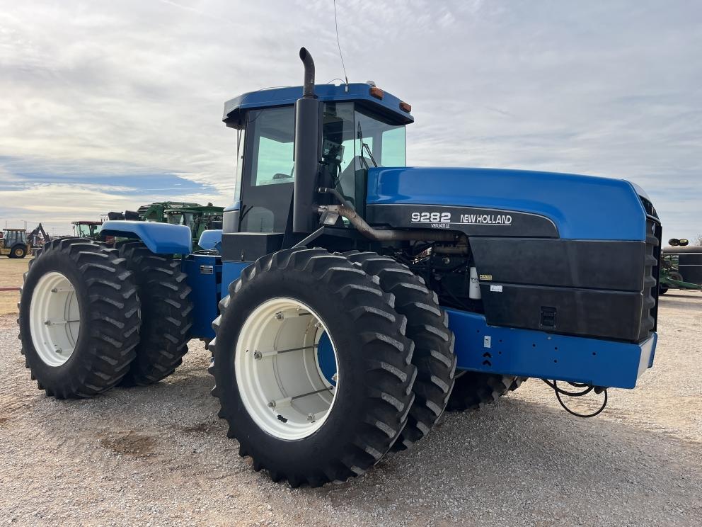 Image for 1999 New Holland 9282