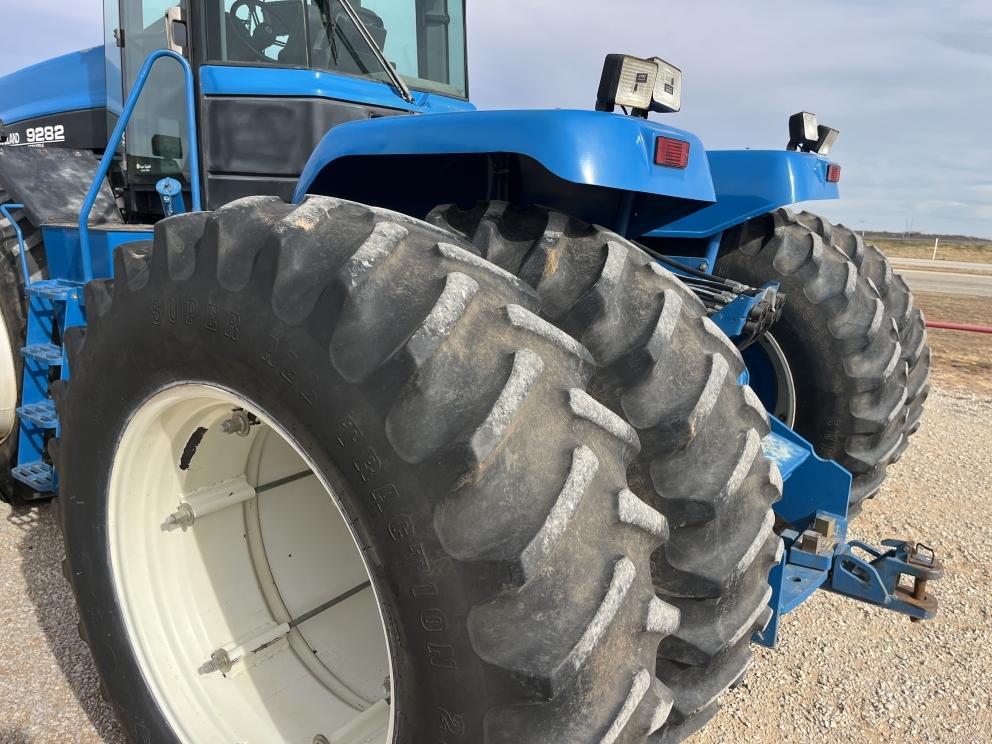 Image for 1999 New Holland 9282